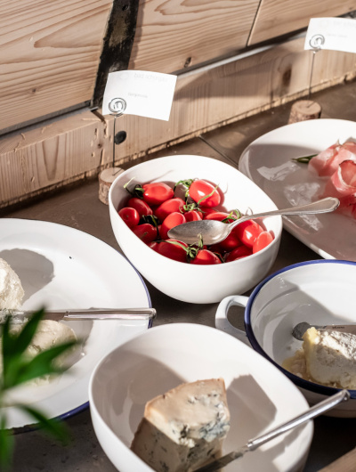 hq_b6a2206.jpg hq_b6a2206.jpg